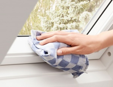 Белое влагостойкое окно GGU 0070