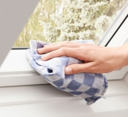 Белое влагостойкое окно GGU 0070