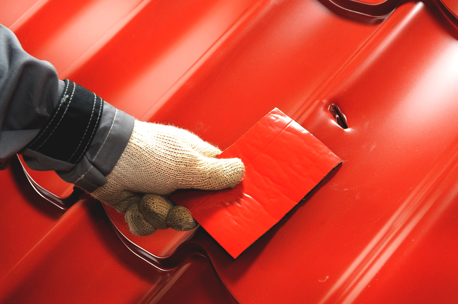 Ремонт покрівлі з металочерепиці