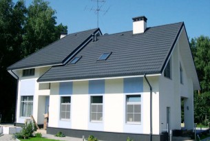 Що краще – металочерепиця або бітумна черепиця?