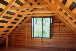 Як правильно утеплити дах мансарди